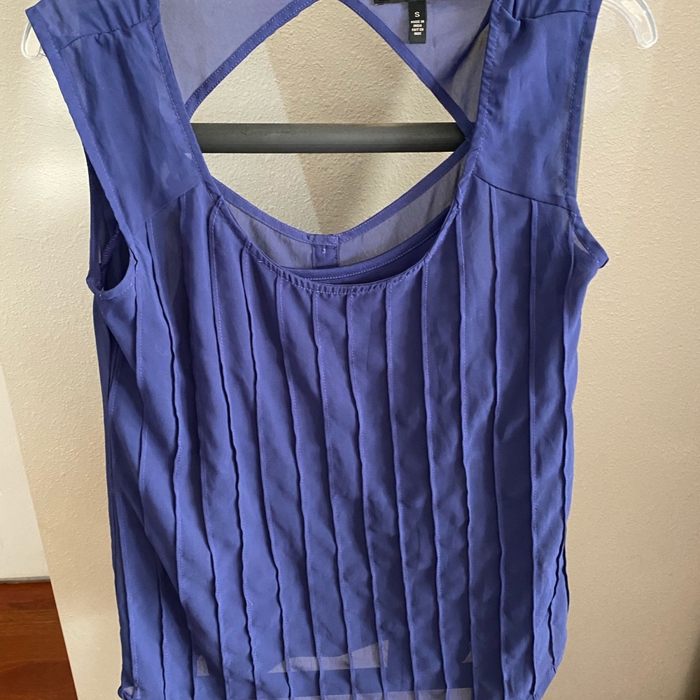 Jessica Simpson top